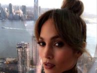 Jennifer Lopez pełna klasy zachwyca się pięknem życia